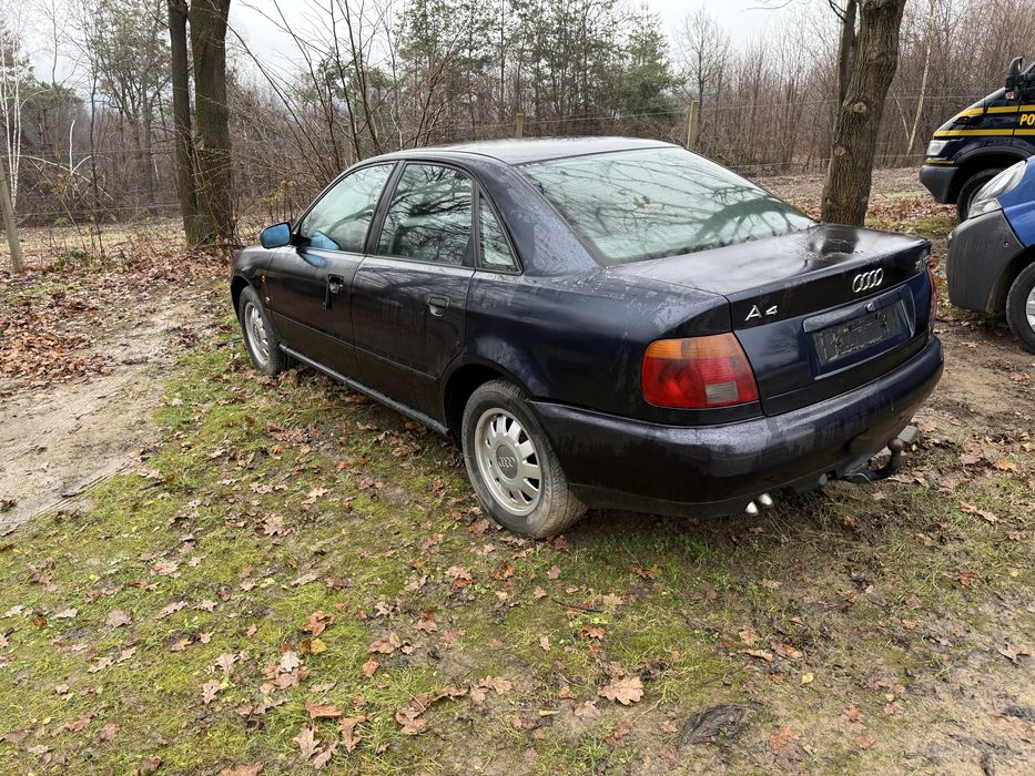 Audi a4 b5 1.9 tdi cale na czesci