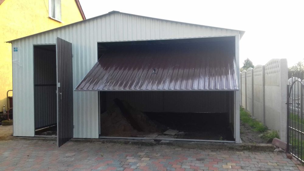 Garaż  blaszany 5x5 dwuspadowy