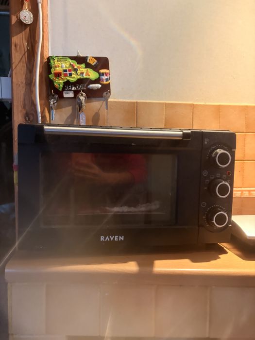 mini piekarnik Raven EPI004X dziala normalnie