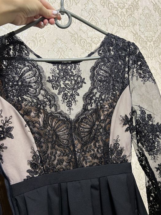 Платье черное