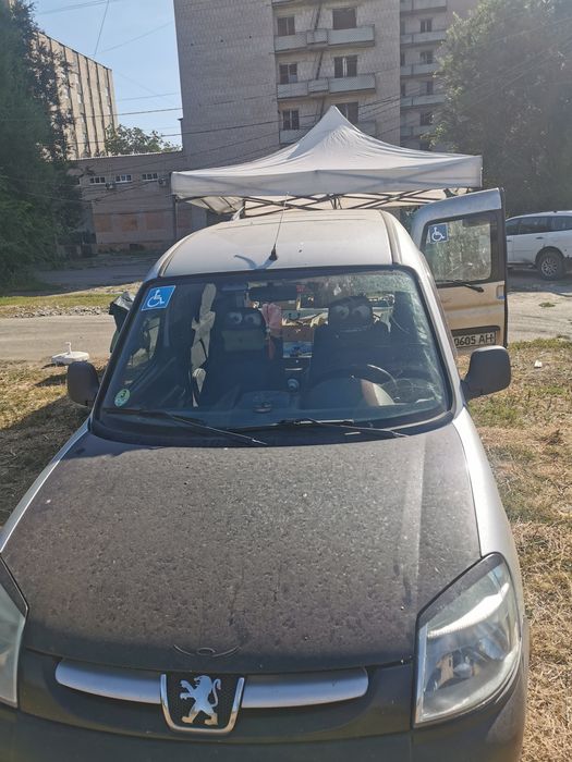 Пежо партнер будка