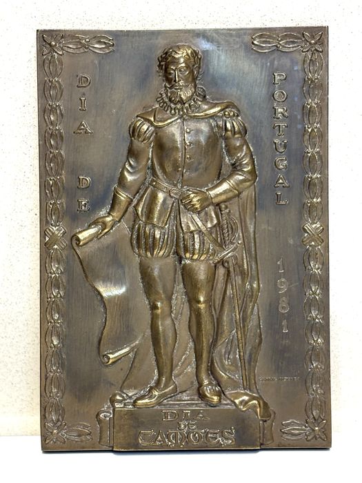 Antigas medalhas comemorativas em bronze Camões 1580 até 1980