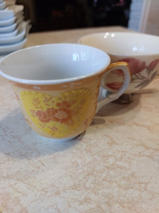 Продам.   чашечки.