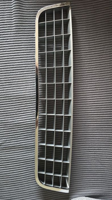 Grade inferior para-choque Fiat Linea