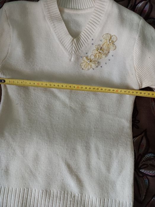 Свитер тонкий шерстяной 40-42 р.