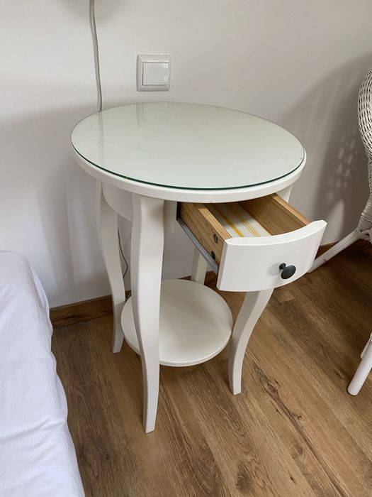 IKEA mesa de cabeceira branco