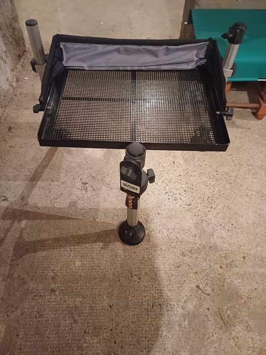 Półka boczna Rive D36 XL z parawanem i 2 nogami (1 teleskopowa) open