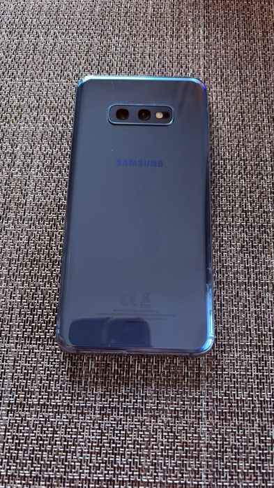 Smartfon Samsung S10e