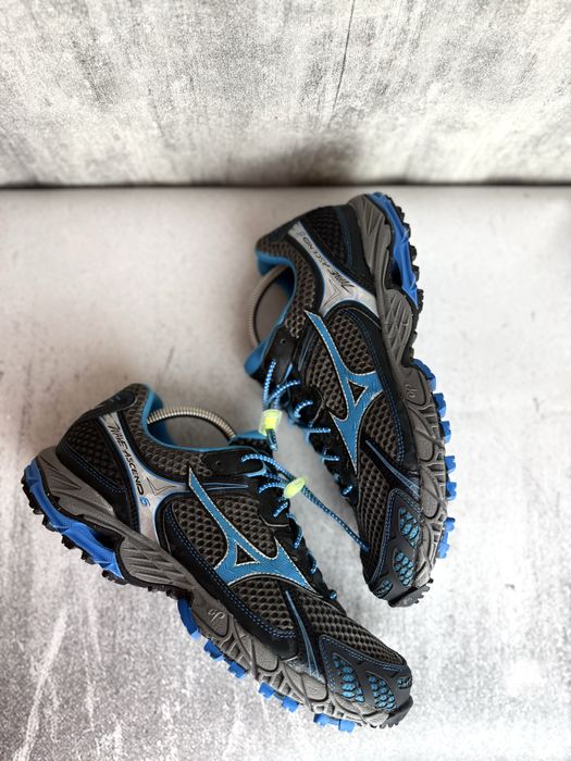 Кросівки чоловічі Mizuno Wave Ascend 41(26.5)
