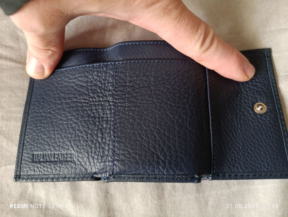 Гаманці ST Leather Accessories