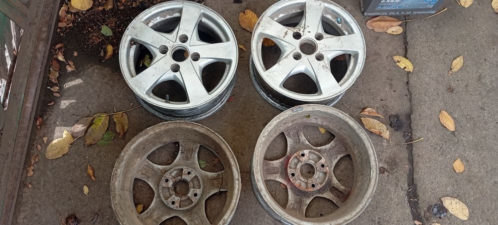 Продаю оригінальні литі диски R15 4×114.3.