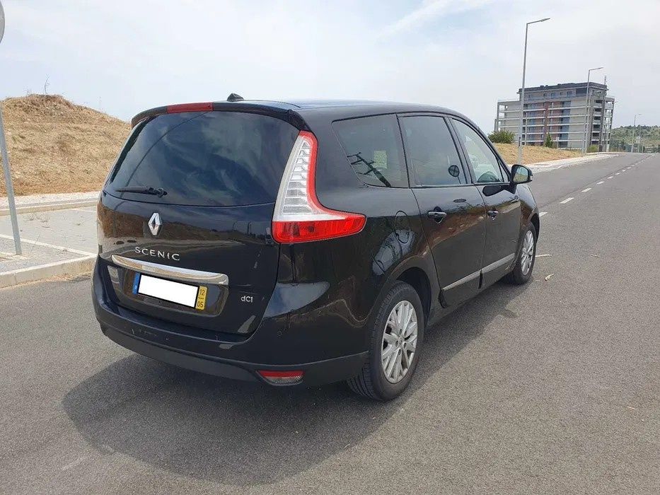 Grand Scénic 7L Bose 1.6 dCi 130cv | Muito Estimado | Familiar