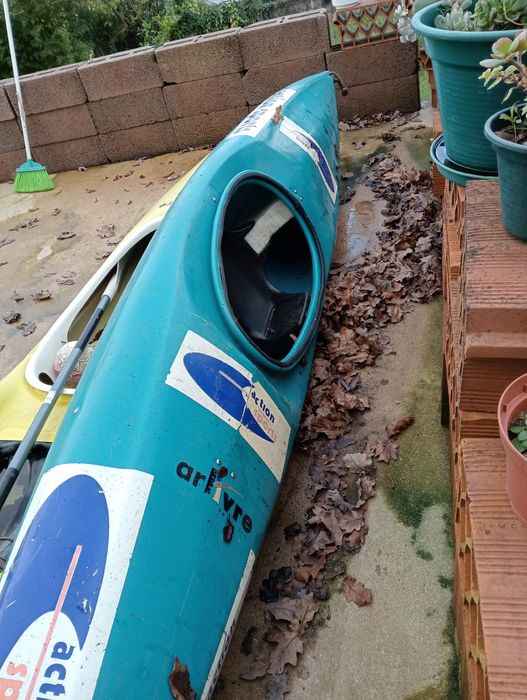 Caiaques usados para venda