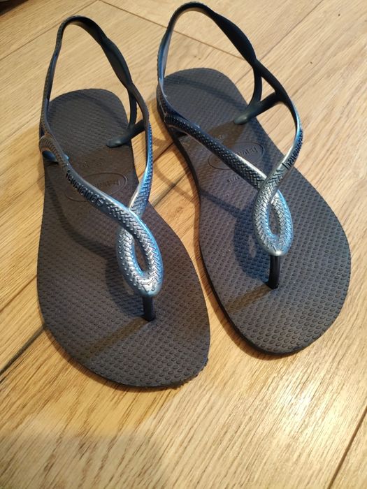 Sandálias havaianas como novas n.º 36