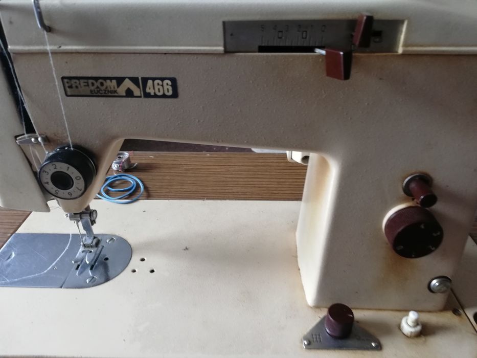 Maszyna do szycia Predom Łucznik 466