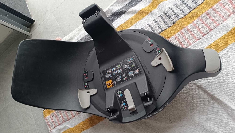Cadeira Auto Maxi Cosi Pearl 360 + Base isofix