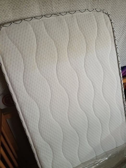 Cama de grades + colchão