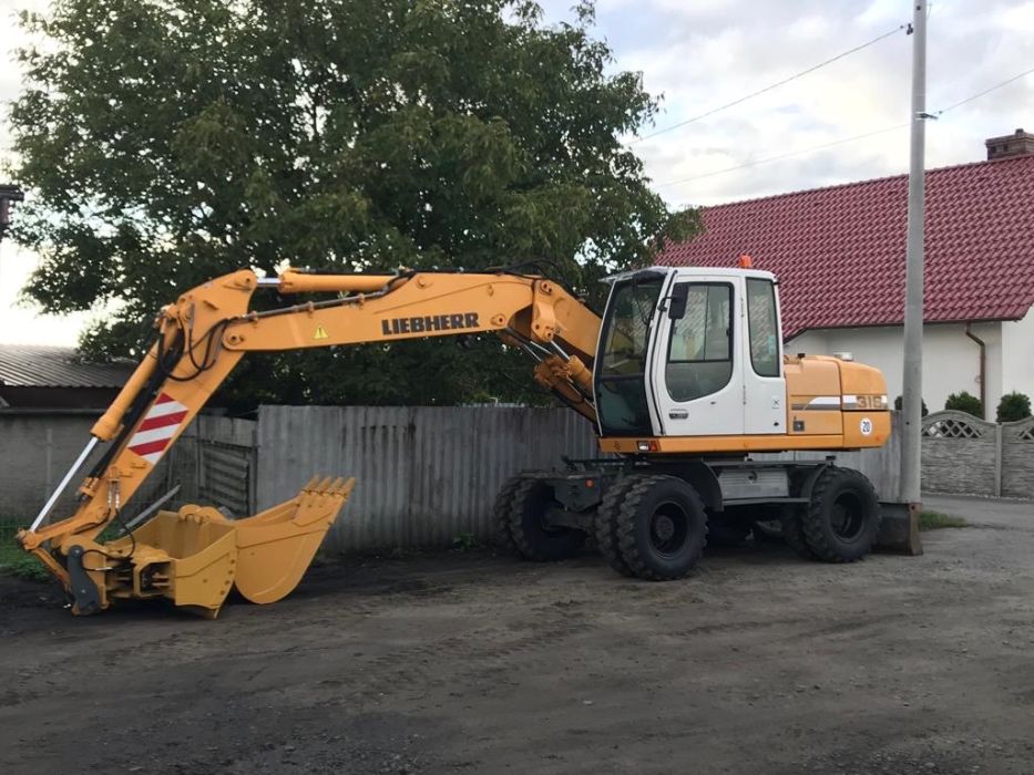 Roboty ziemne,usługi koparką, ładowarką, transport ciężąrowy.