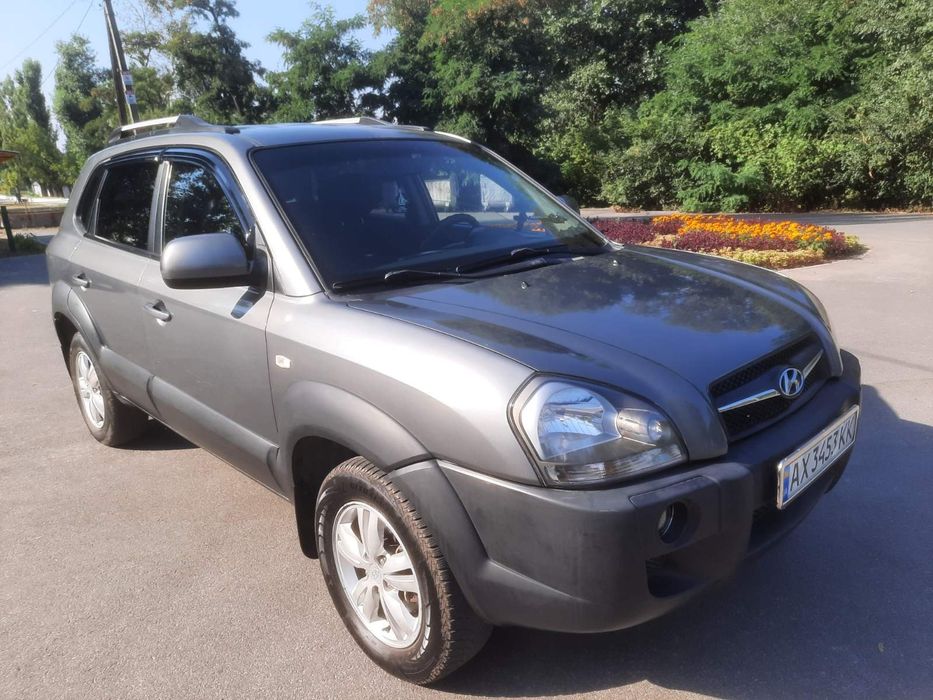 Продам  автомобиль Hyundai Tucson