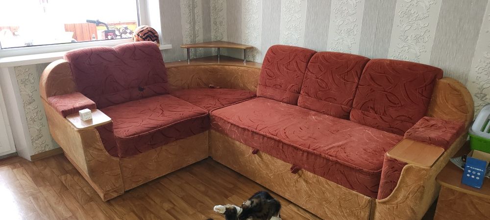 Мягкий уголок большой