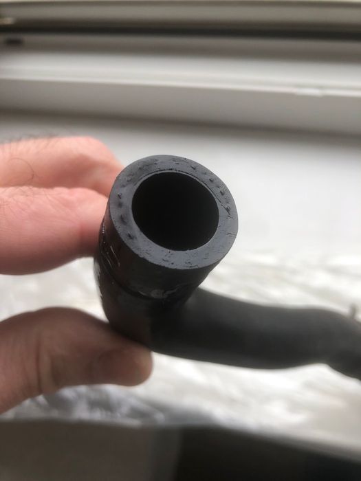 Патрубки шланги бачка гур субару