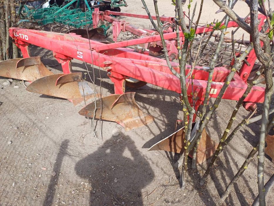 Sprzedam pługi Staltech 4