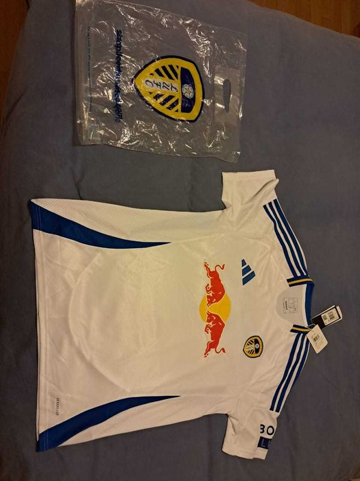 camisola do Leeds united