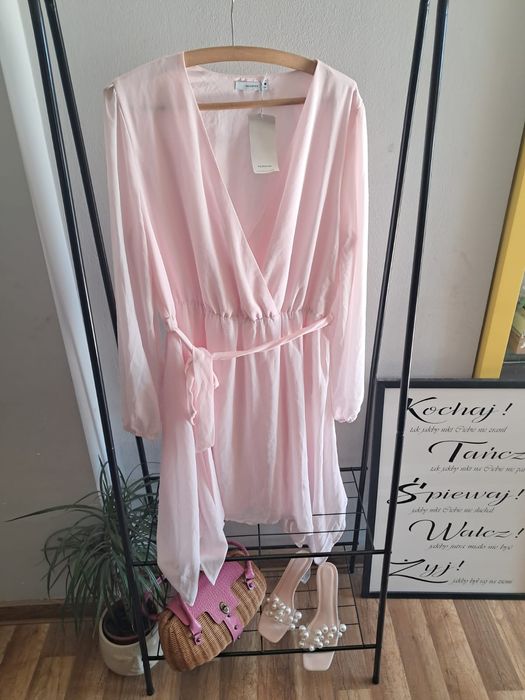 Sukienka zwiewna pudrowy róż XXL nowa 44 plus size elegancka Reserved