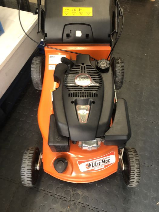 Vendo corta relvas profissional oleo mac Max 48TK