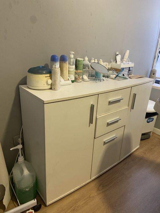 Movel gavetas e parteleiraa