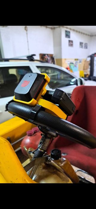 Suporte Volante Kart Antivibração Integrado p/ Smartphone e RaceBox Mini Kit/ Sodi e Birel