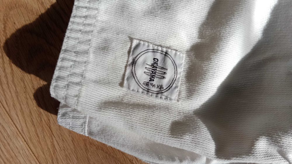 Kimono do karate z dodatkami