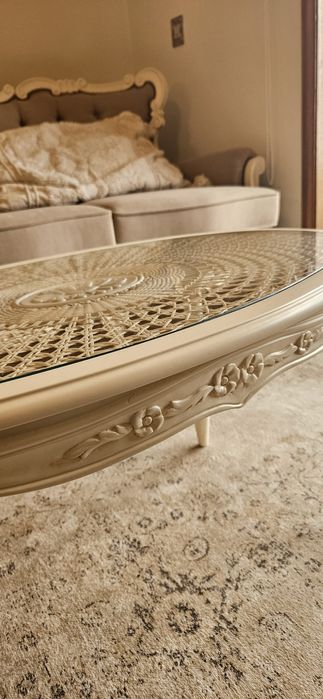 Cream coffee table with straw detail64552467277057122