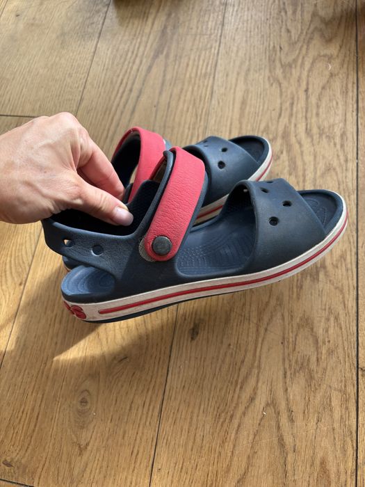 Sandały granatowe crocs J2 33-34