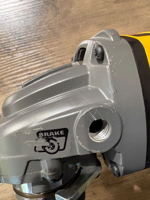 Szlifierka kątowa akumulatorowa DeWalt 60V DCG418B OUTLET!