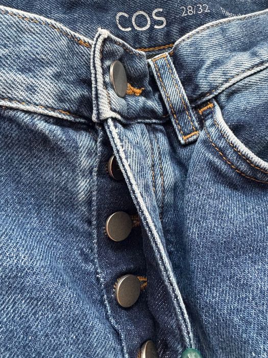 Жіночи джинси COS розмір W28 L32 ( розмір М)