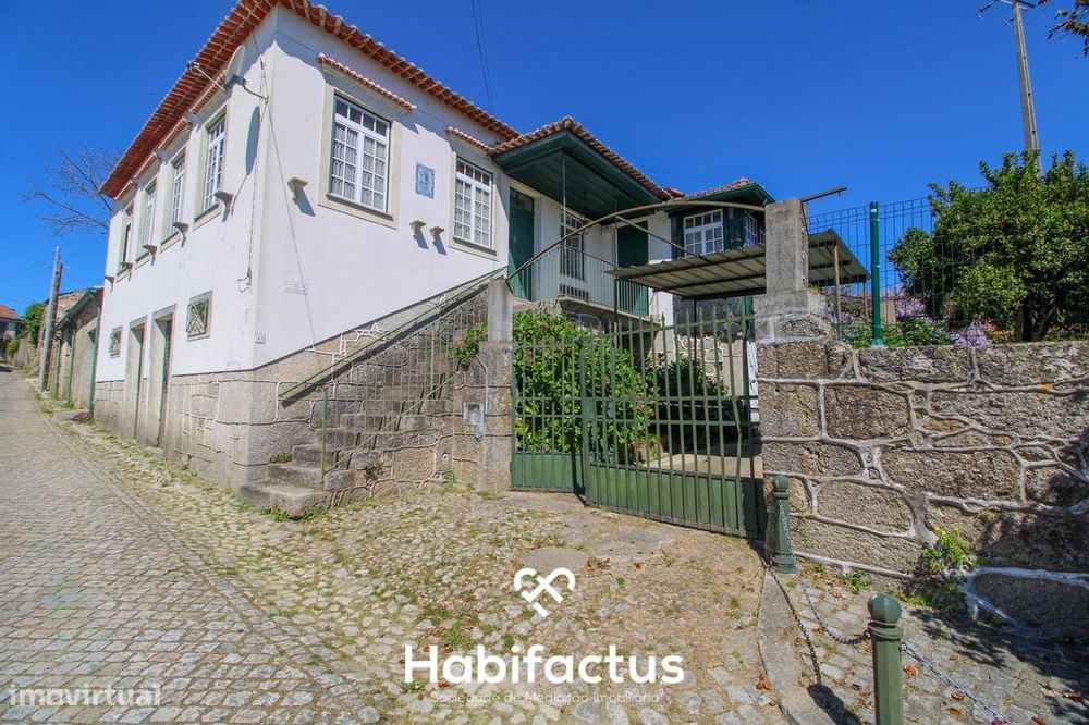 Moradia Histórica T6 com Vista para a Serra da Estrela – Cabanas de Vi