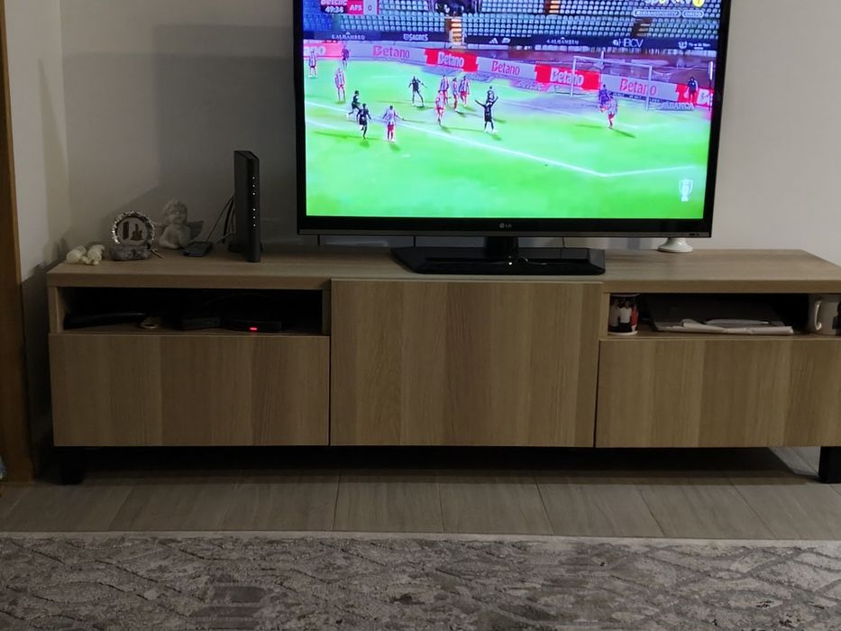 Armário de Televisão