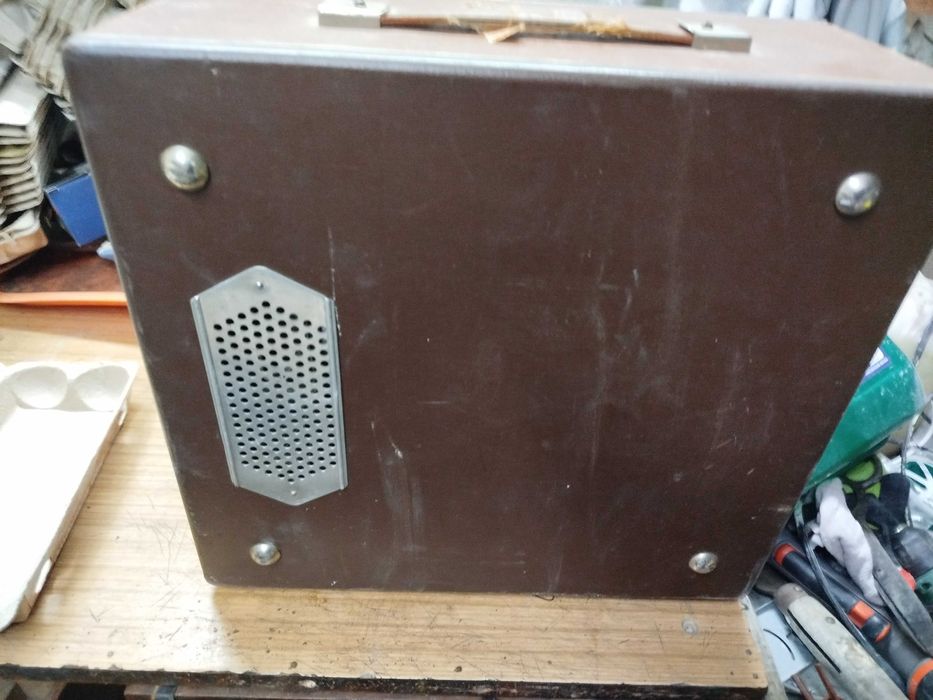 Stary gramofon waliskowy