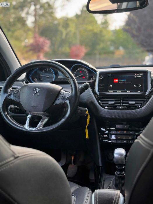 Peugeot 2008 HDi
