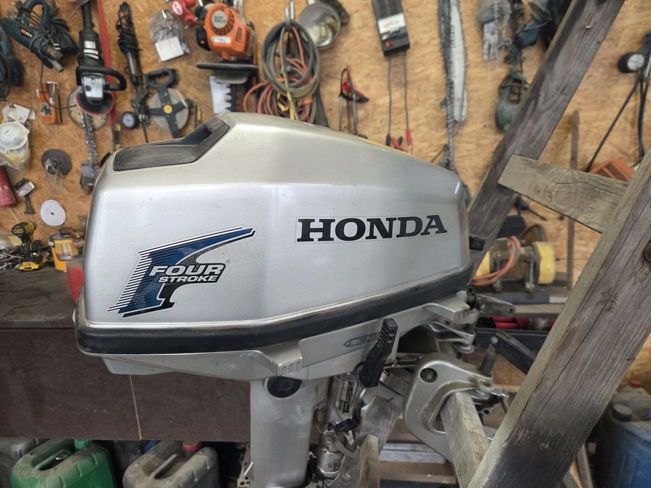 Silnik zaburtowy do lódki honda