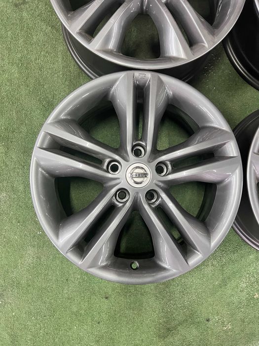 Оригінальні диски 5/114.3 r17 Nissan Qashqai X-Trail Presage та інші.