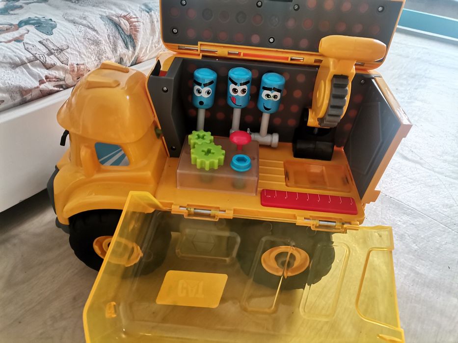 Машина ремонтная Cat