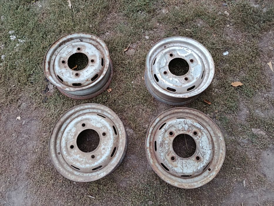 Продам колесні диски Wartburg 1.3