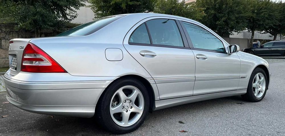 Mercedes C200 CDI-82000 KmW203 - Nacional