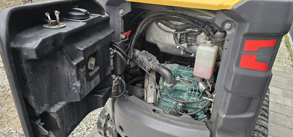 miniładowarka miniładowarka  volvo ładowarka  mini koparka  wacker