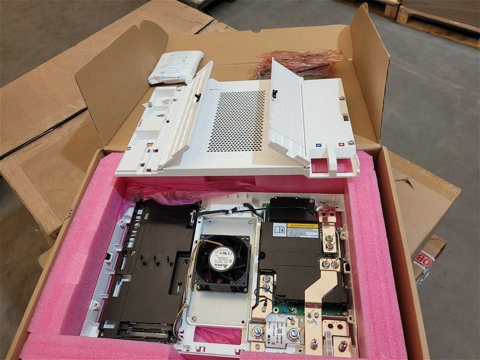 Техніка Huawei: Сервери, Інвертори, Роутери (20 палет, сток)