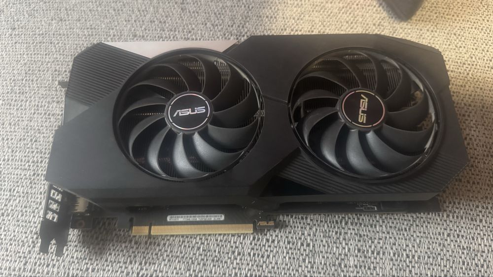 ASUS Dual GeForce RTX 3070 8GB OC — В гарному стані