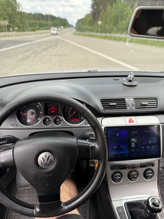 Продам Volkswagen Passat B-6 мотор 2.0 дизель
