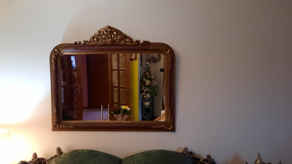 Espelho antigo  com molduras, altura 95cm  largura 1,34